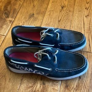 Black w/leopard print, women’s Sperry Top Siders, size 9